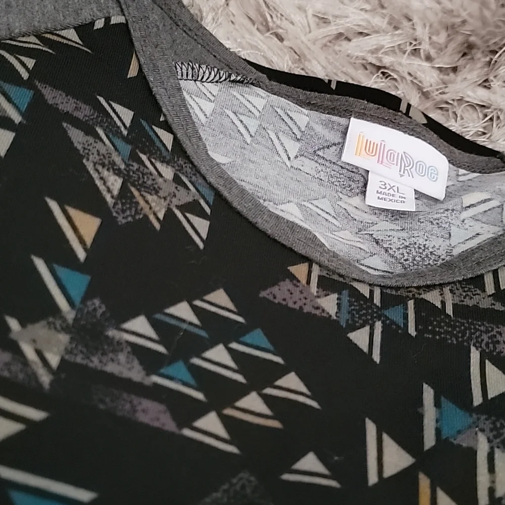 Lularoe Randy - Picture 2 of 4